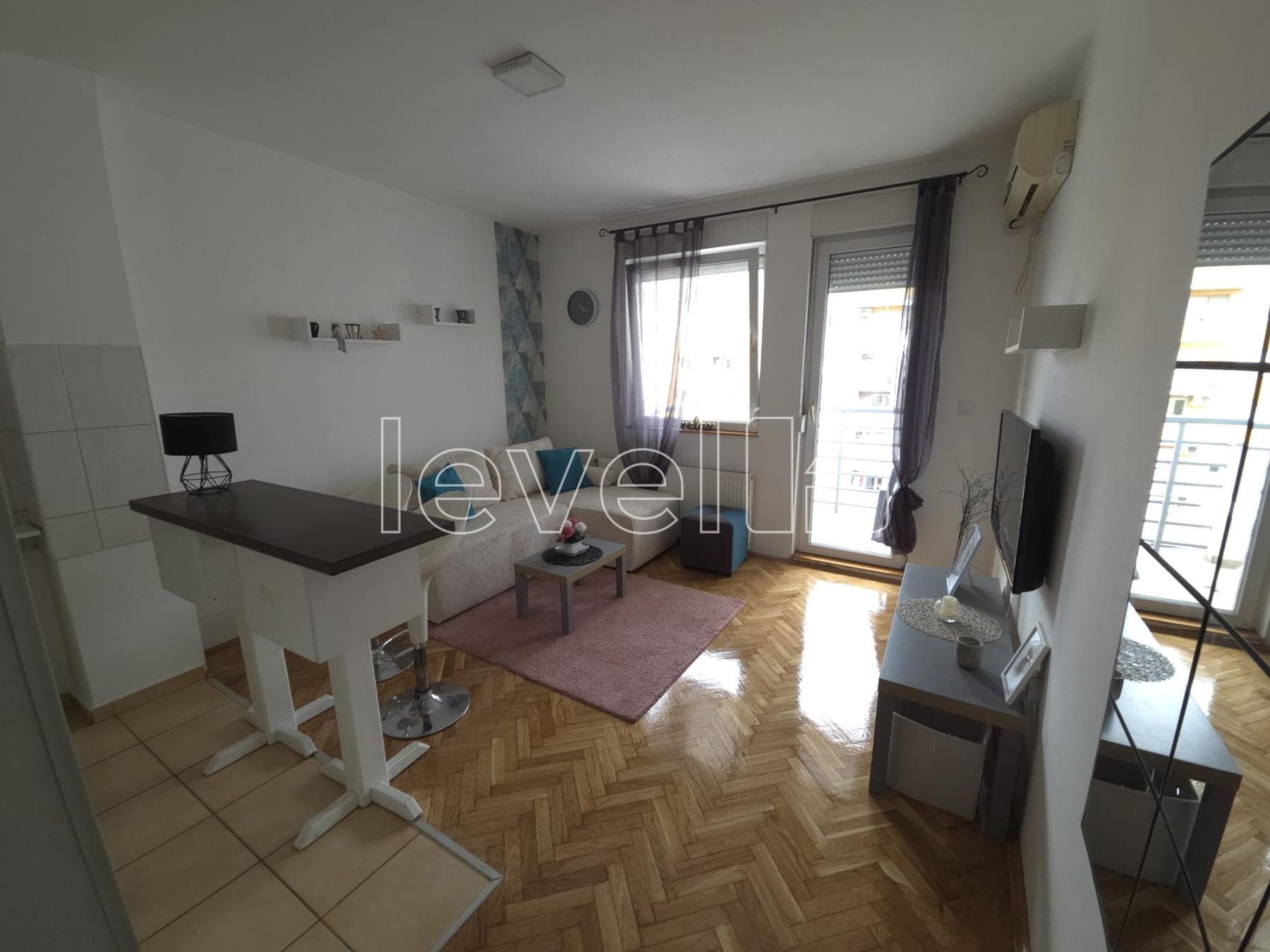 Garsonjera  - 25m²-