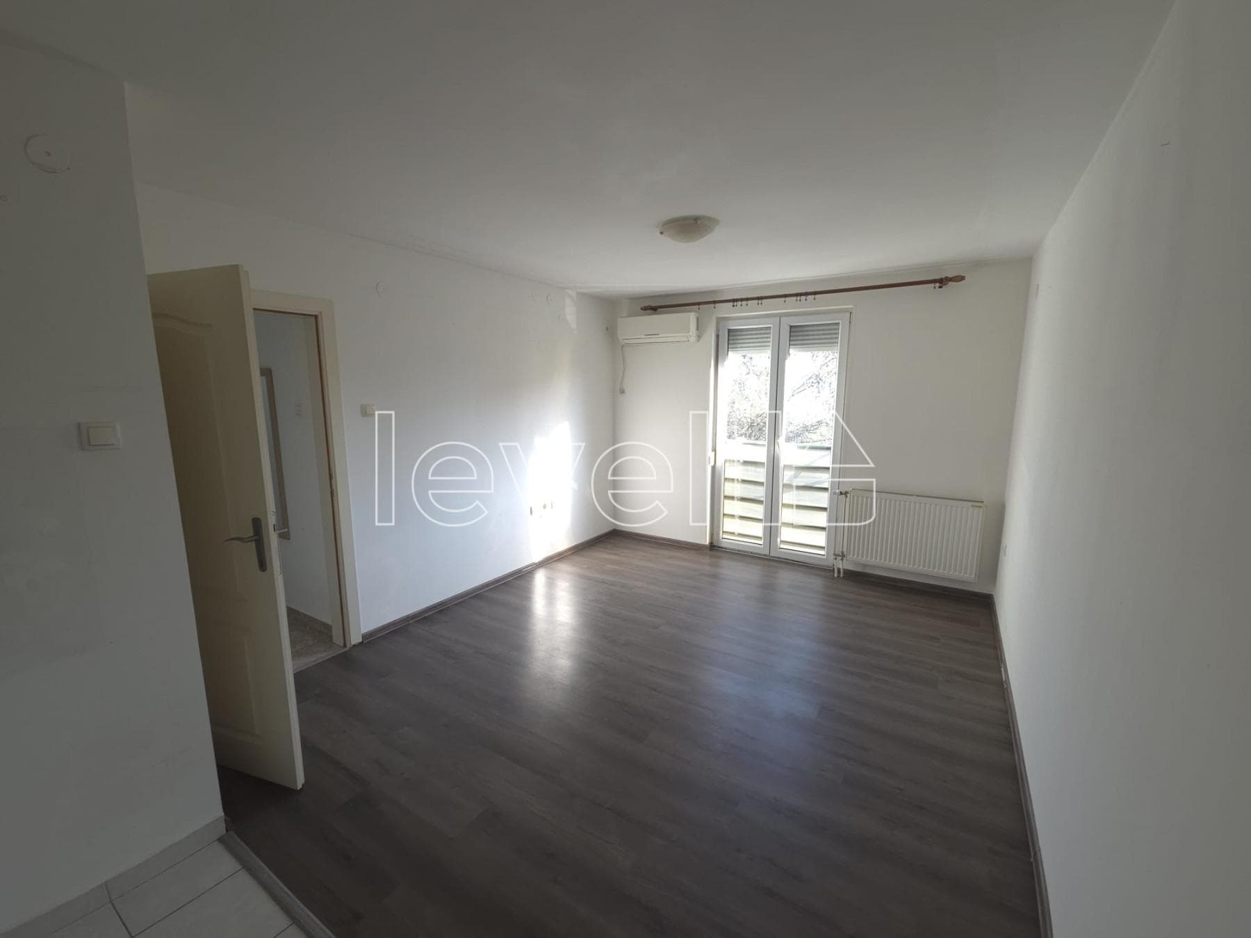 Jednoiposoban stan - 36m²-